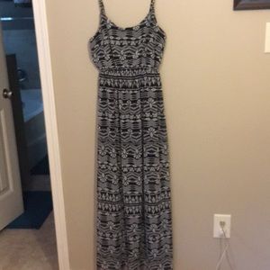 Forever 21 Aztec Maxi Dress, M (Read description)
